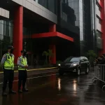 OTT KPK Gubernur Riau Abdul Wahid Tiba Di KPK