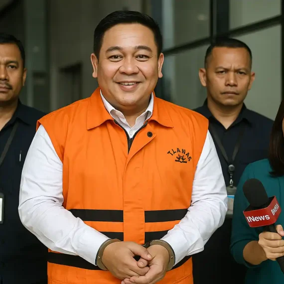 Bupati Lampung Tengah Goda Jurnalis Perempuan Di KPK