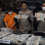 Sindikat Dolar Palsu Terbongkar Ribuan Lembar Disita